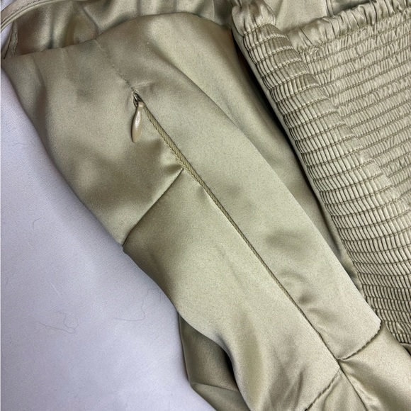 Ardene Women’s Light Green Satin Midi Dress Size Medium - Picture 10 of 10